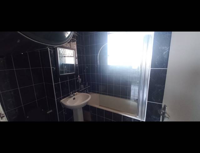 1 BEDROOM FLAT FOR SALE IN UMBILO